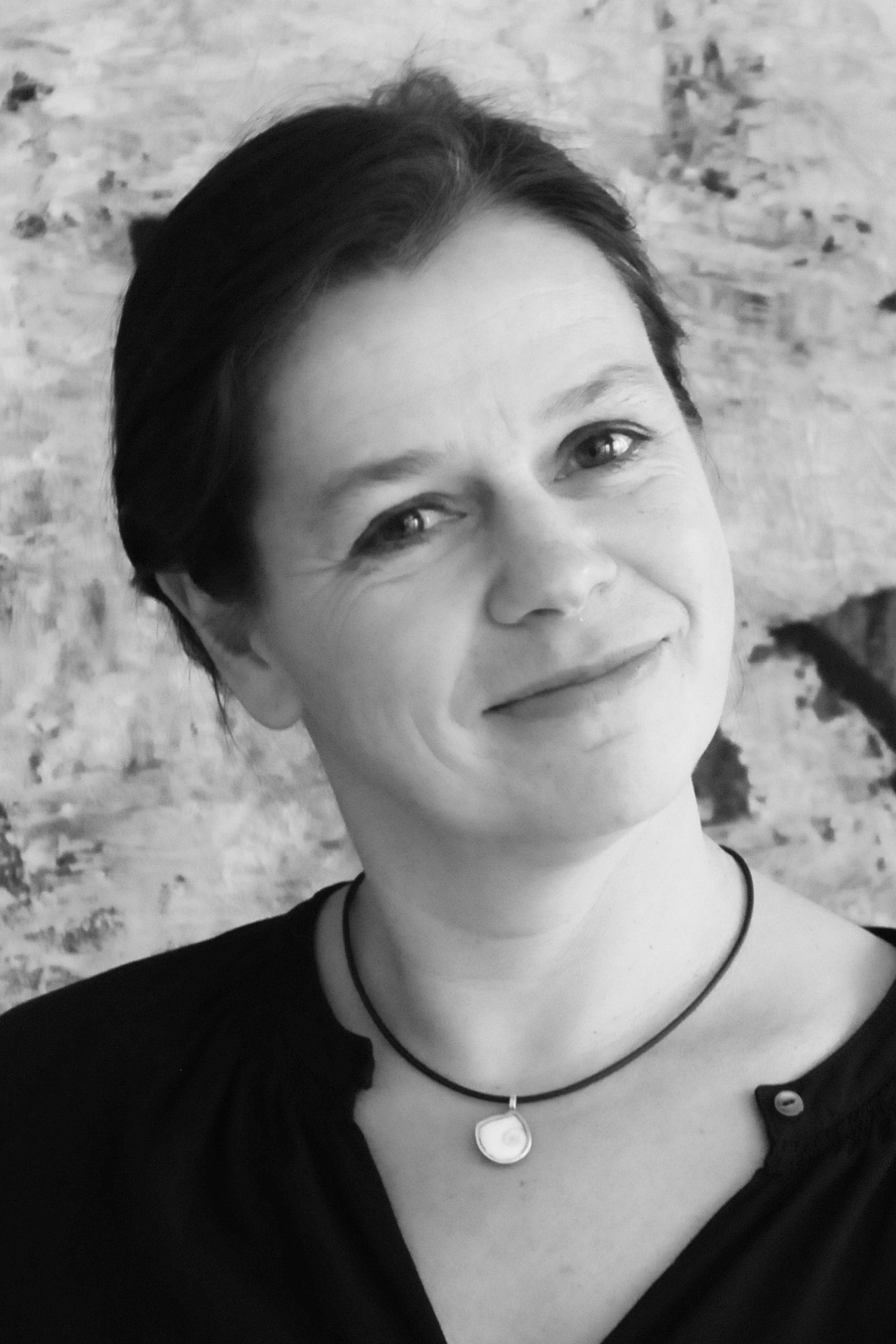 Portraitfoto von Dr. Tanja Busse