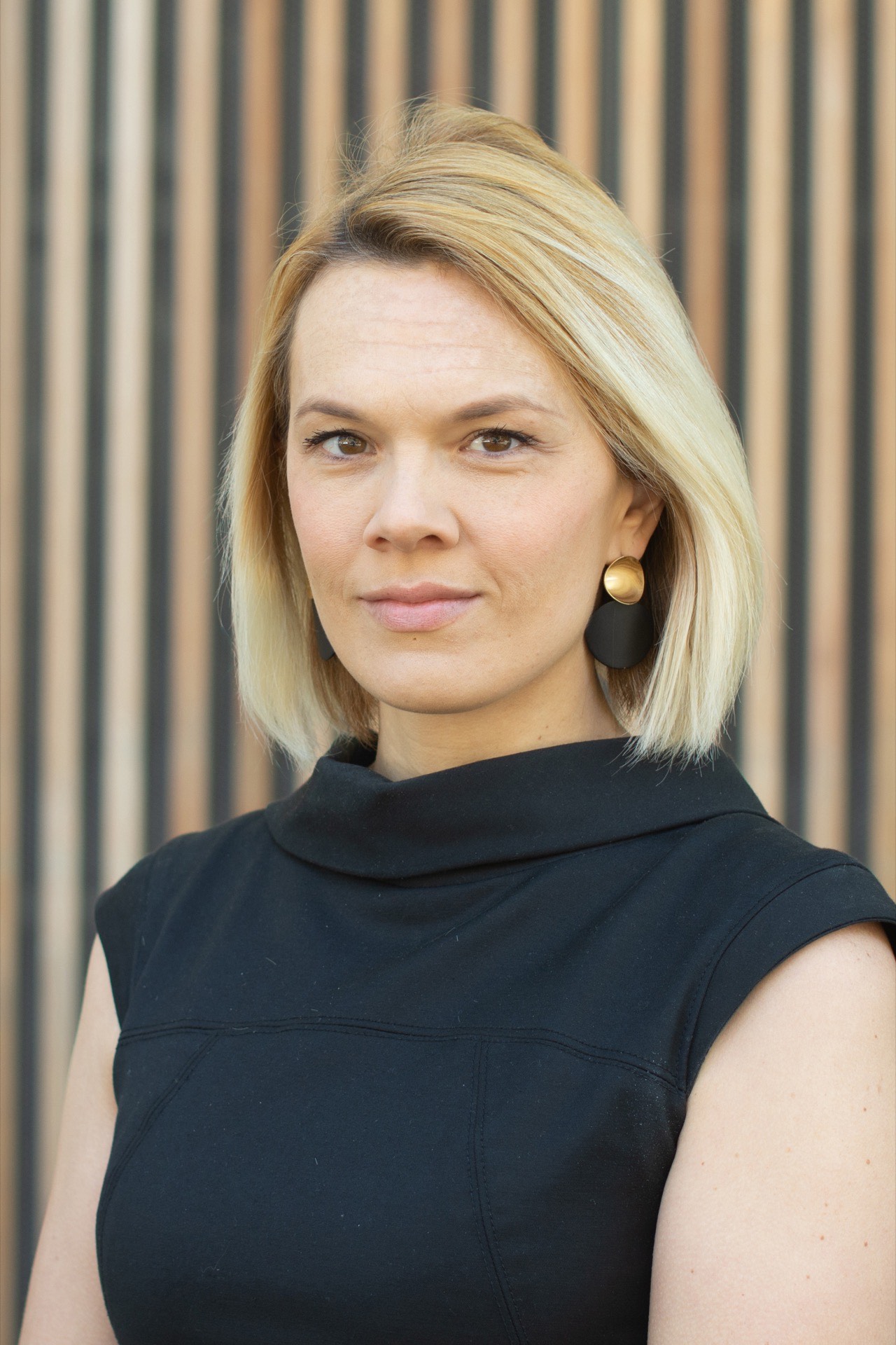 Portraitfoto von Laura Dornheim