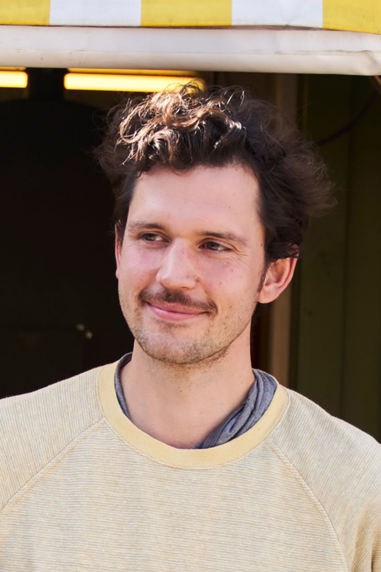 Portraitfoto von Dominik Klier