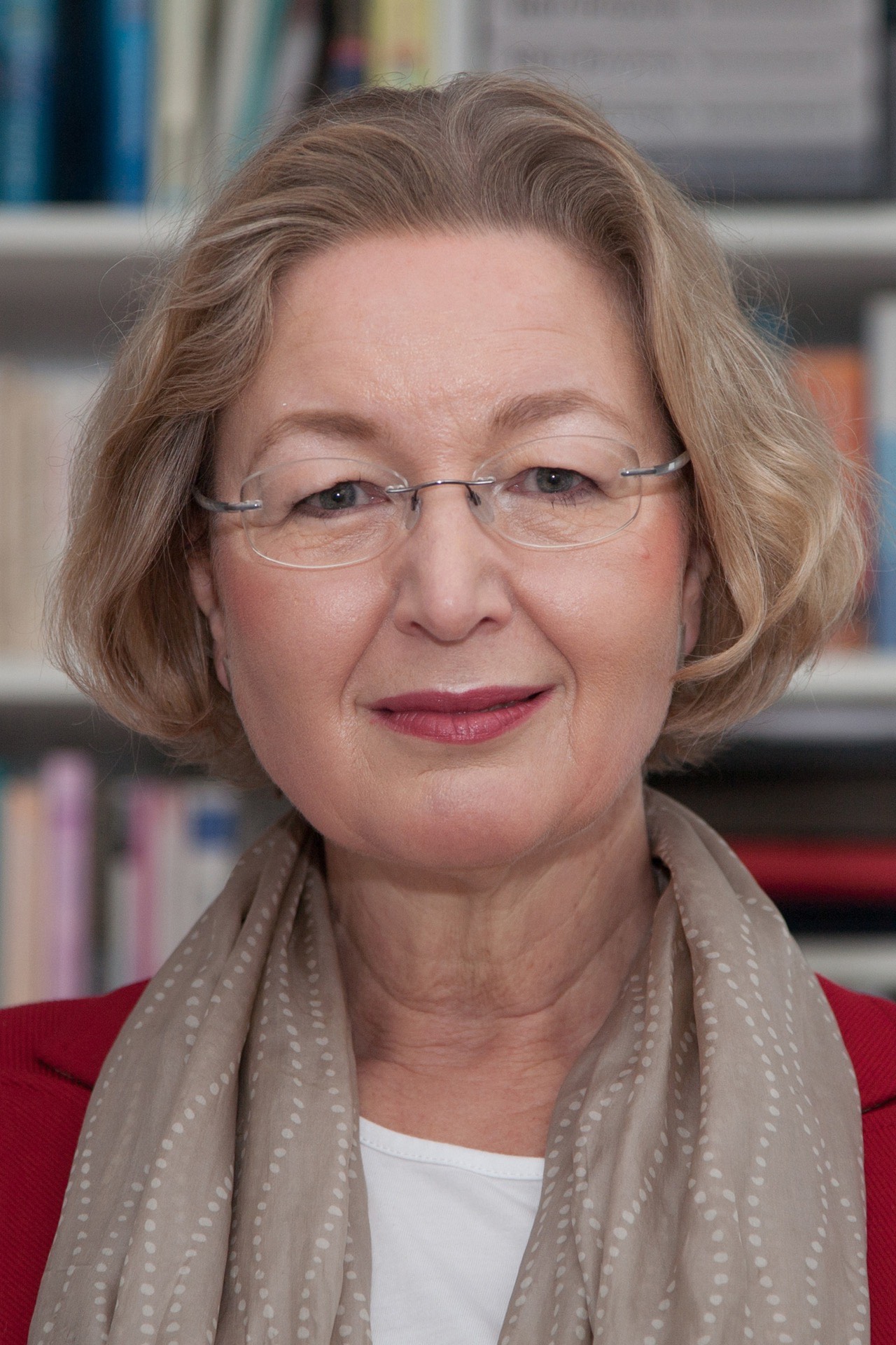 Portraitfoto von Annette Ramelsberger