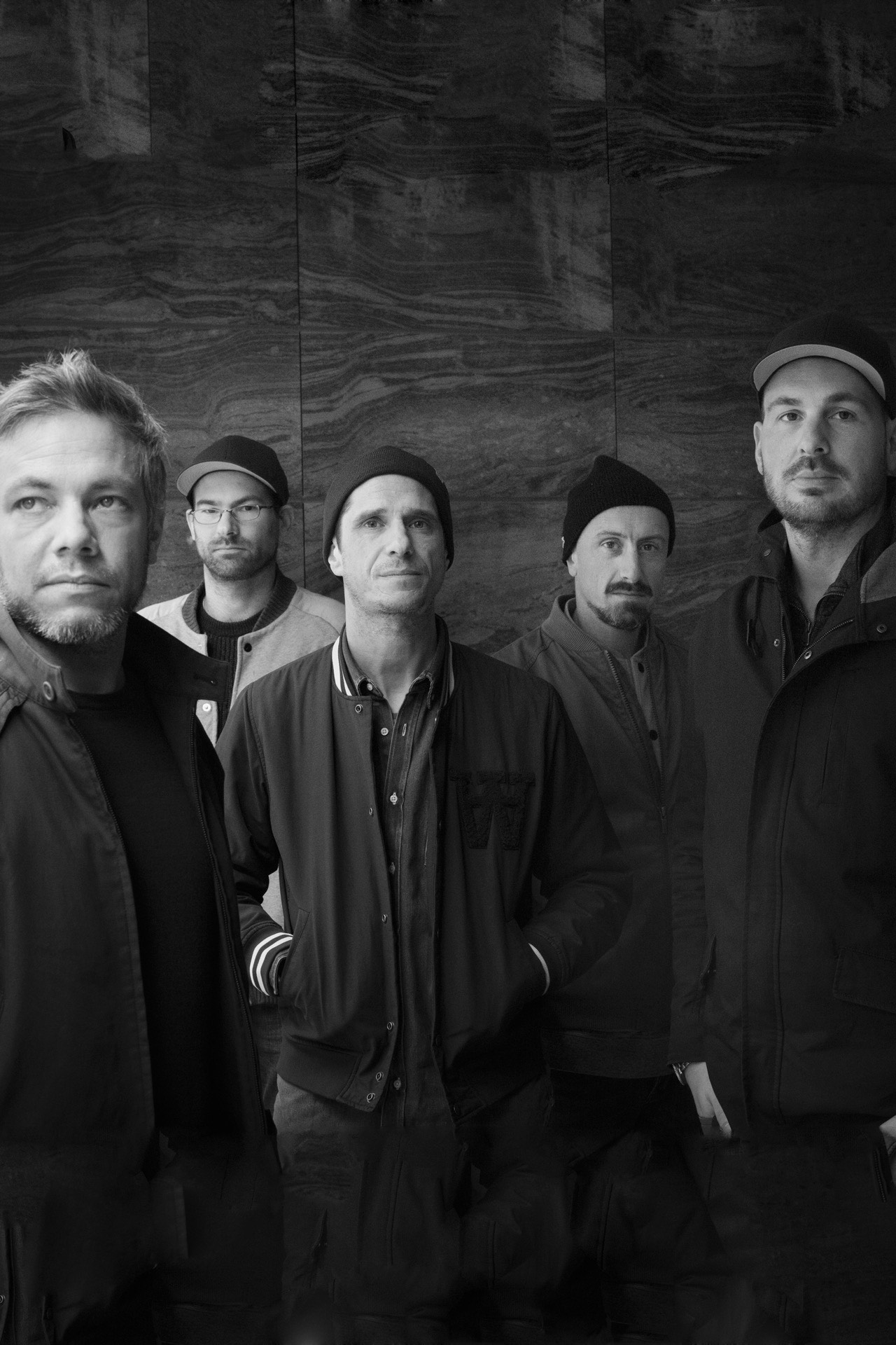 Portraitfoto von Blumentopf