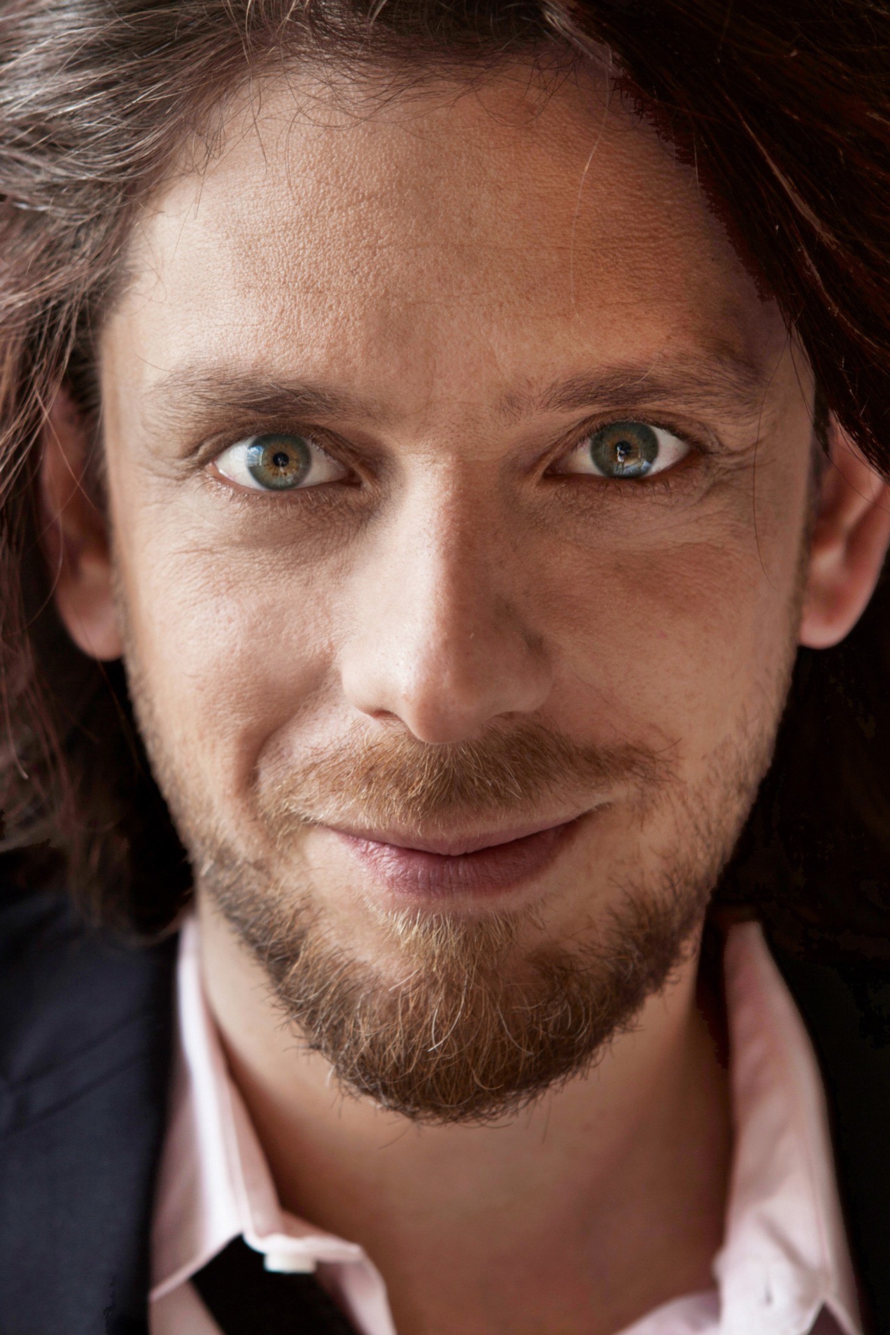 Portraitfoto von Oren Lavie